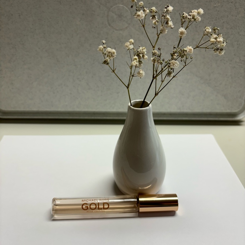 Marc Jacobs gold rose edition perfume